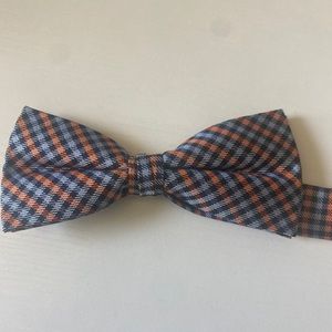 Boys bow tie
